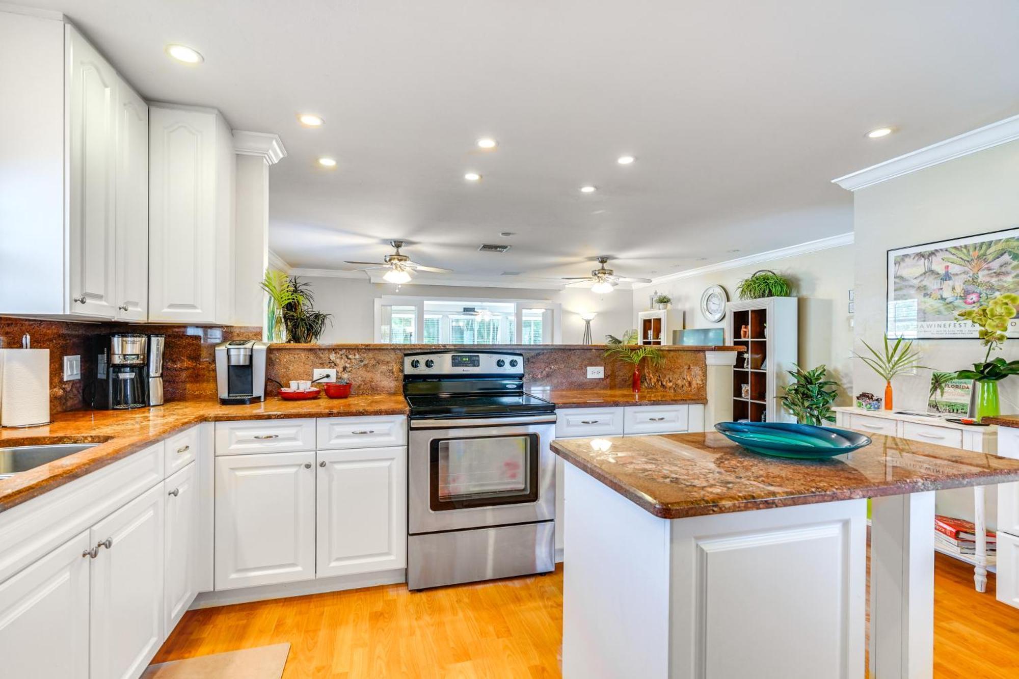 Fort Myers Bungalow - 12 Miles To The Beach! Exterior photo